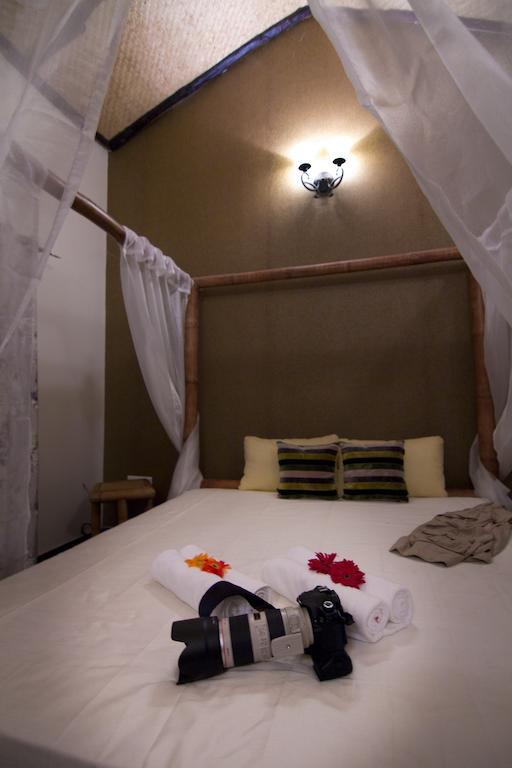Aranyak Resort Tāla Chambre photo