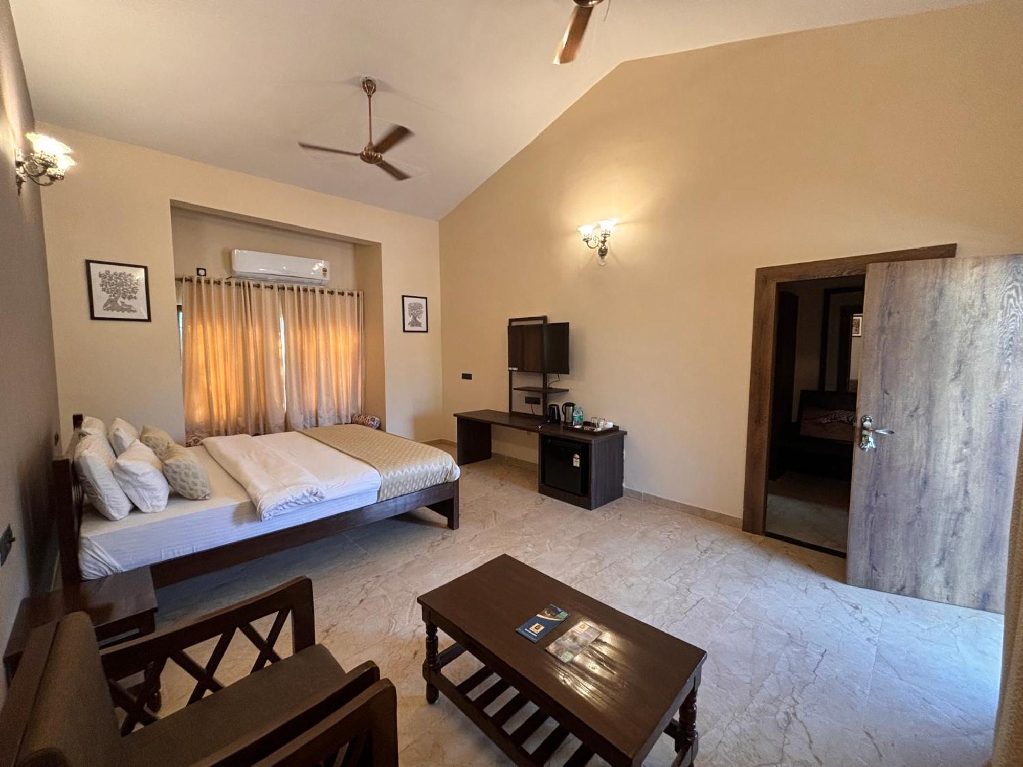 Aranyak Resort Tāla Extérieur photo