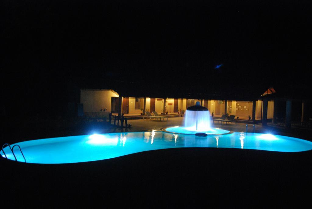 Aranyak Resort Tāla Extérieur photo