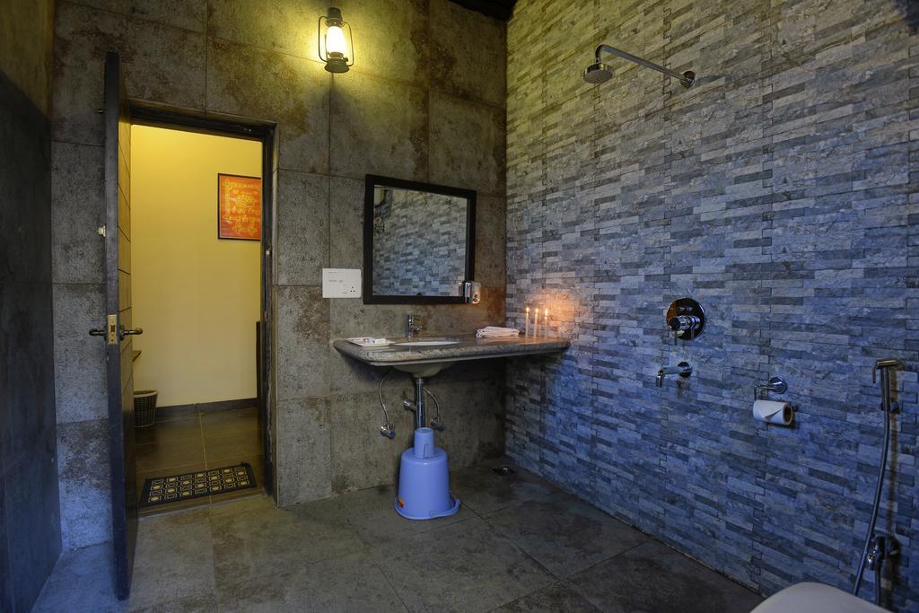 Aranyak Resort Tāla Extérieur photo