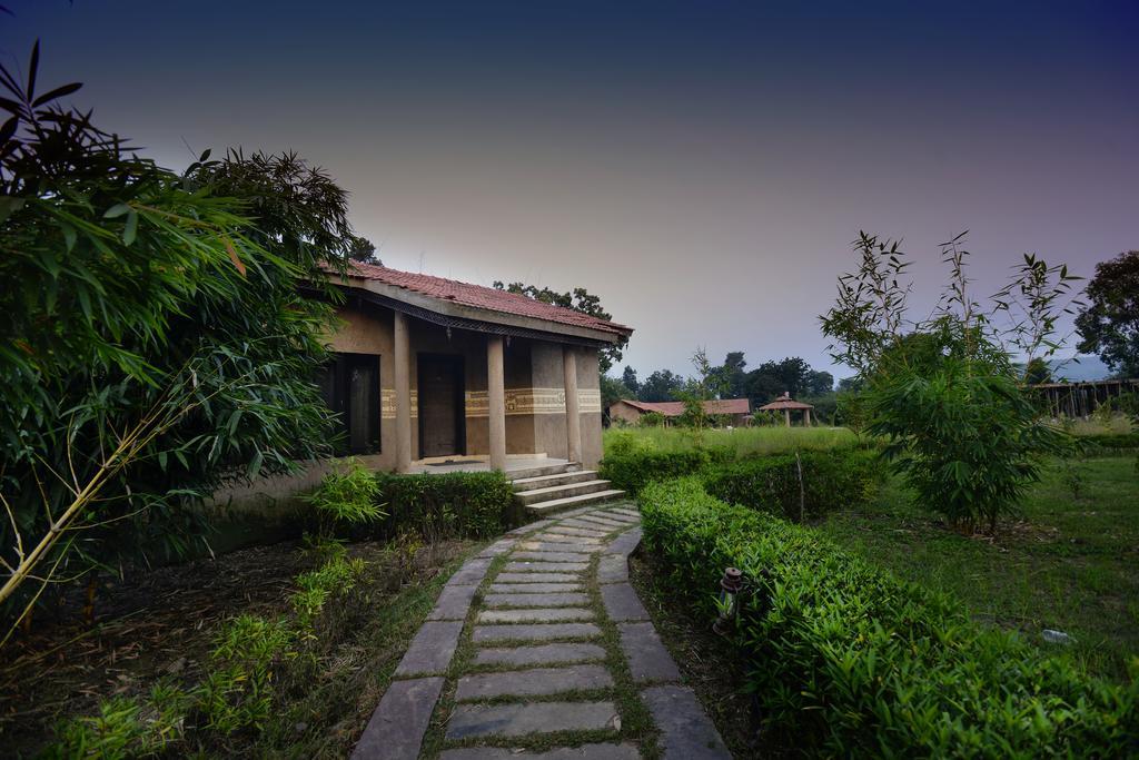 Aranyak Resort Tāla Extérieur photo
