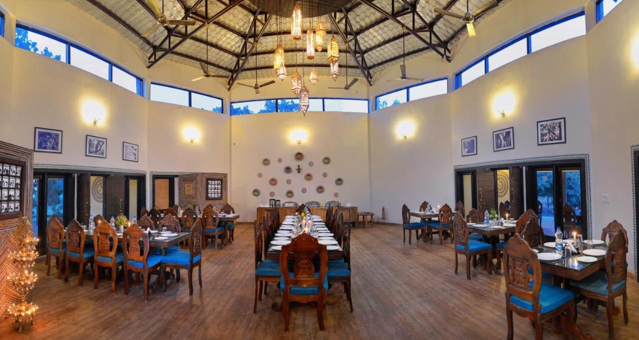 Aranyak Resort Tāla Extérieur photo