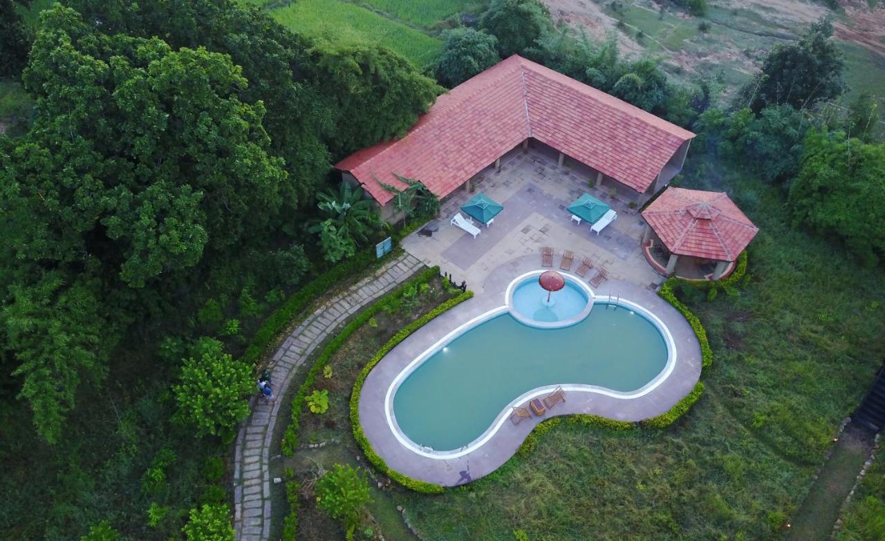 Aranyak Resort Tāla Extérieur photo