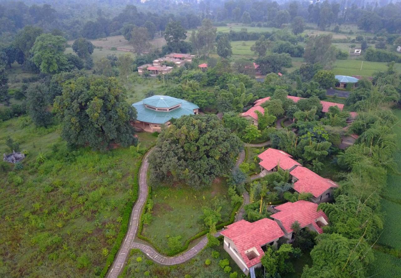 Aranyak Resort Tāla Extérieur photo